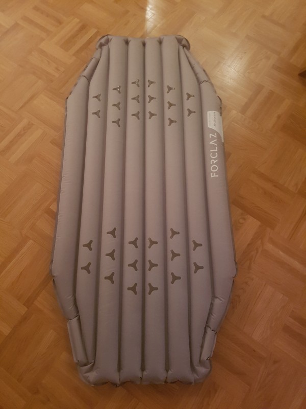 Matelas gonflable pour bivouac