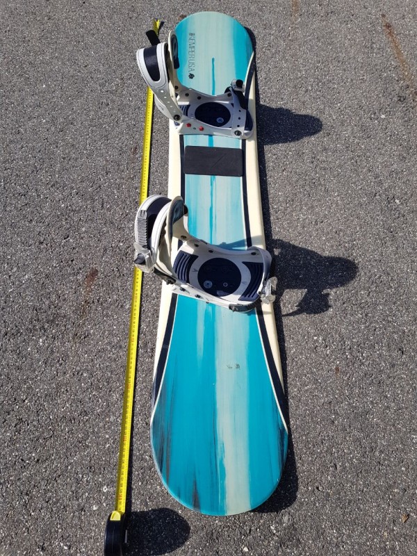 Planche de snowboard H.140cm